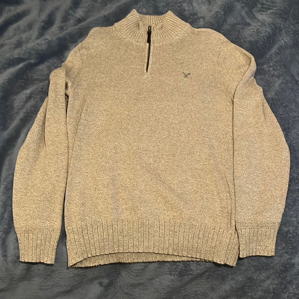 EUC Beige American Eagle Zip Turtle Neck size Medium